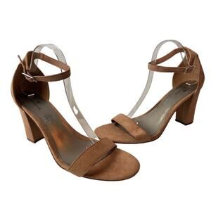 Size 11 Suede Brown Tan Nude Block Heel Slingback Cocktail Sandal Closet Staple